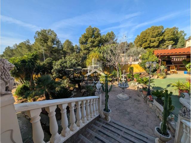 Venta de una impresionante villa en L'Alcora
