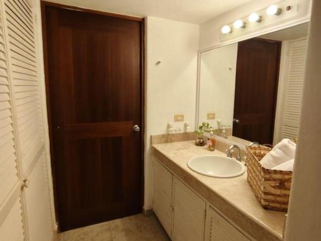 VENTA DE VILLA EN PORTO IXTAPA