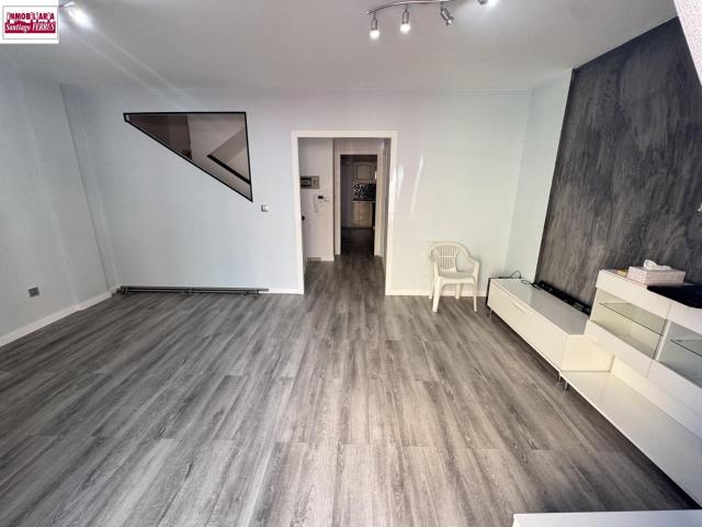 VENTA DE VIVIENDA UNIFAMILIAR EN BENIFAIO VALENCIA