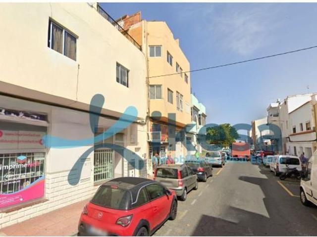 Venta de vivienda en Santa Lucia de Tirajana, Las Palmas. ACTIVO INMOBILIARIO SIN POSESIÓN, NO SE PU