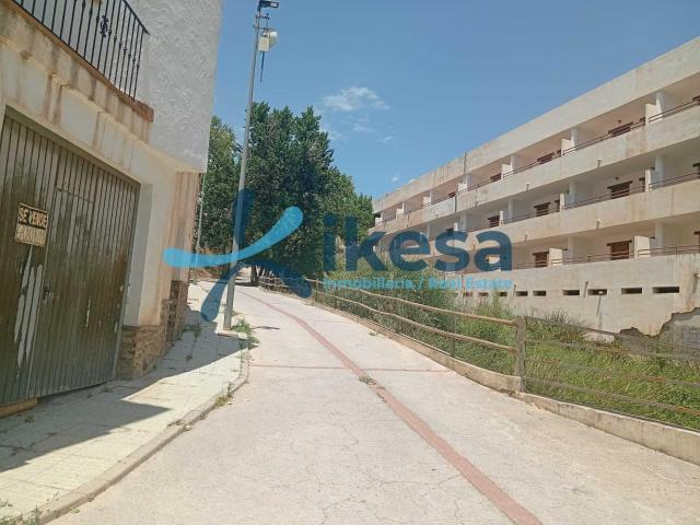 VENTA DE WIP DE 38 APARTAMENTOS + 38 GARAJES + 3 LOCALES EN GUARROS PATERNA DEL RÍO ALMERÍA