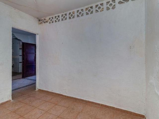 VENTA DE ADOSADO EN CALLE SANCHUELO CÓRDOBA
