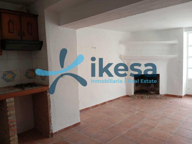 VENTA DE ADOSADO EN LENTEGÍ GRANADA