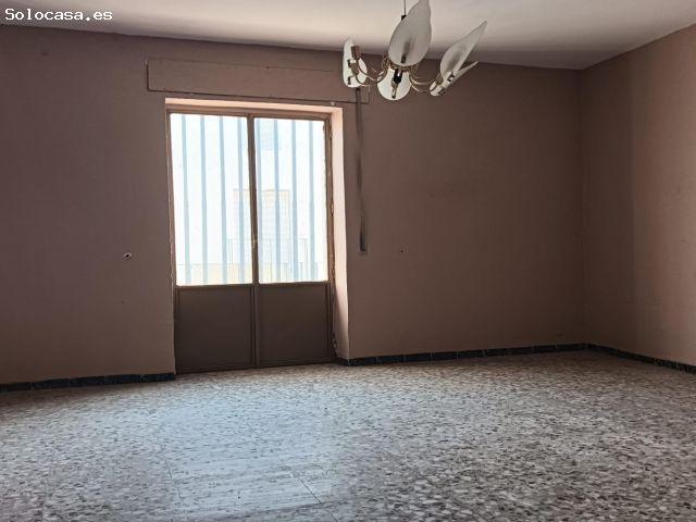 Venta de adosado en Sabiote Jaén