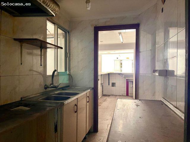 Venta de Adosado + Local Comercial en Morón de la Frontera, Sevilla