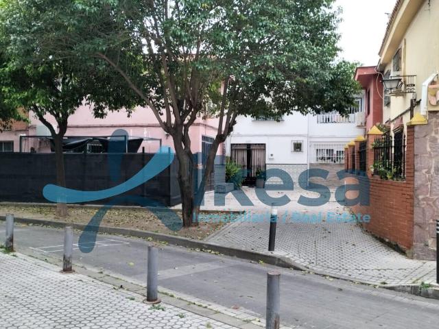 Venta de Adosado sin posesión no visitable en La Plata Sevilla