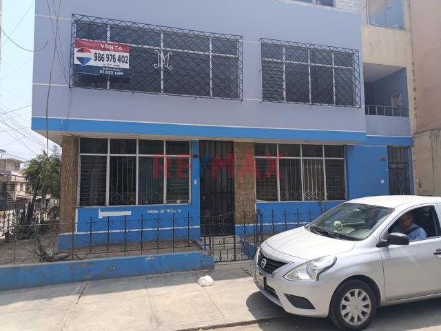Venta De Amplio Departamento En Segundo Piso Zona Centrica De Chosica