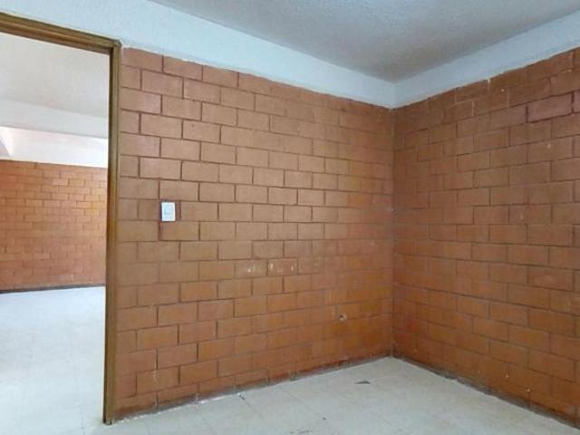 VENTA DE AMPLIO DPTO. EN LA DRAGA, TLAHUAC, CDMX, SOLO RECURSOS PROPIOS
