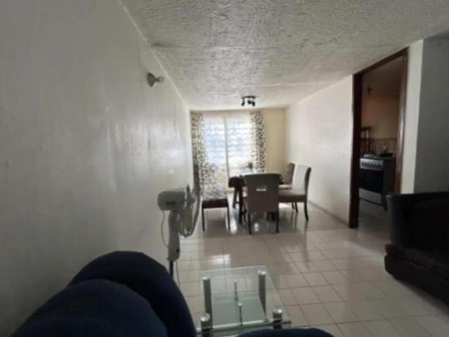 VENTA DE AMPLIO DPTO. EN LOS REYES IXTACALA, TLALNEPANTLA DE BAZ, EDO. MÉX. solo recursos propios