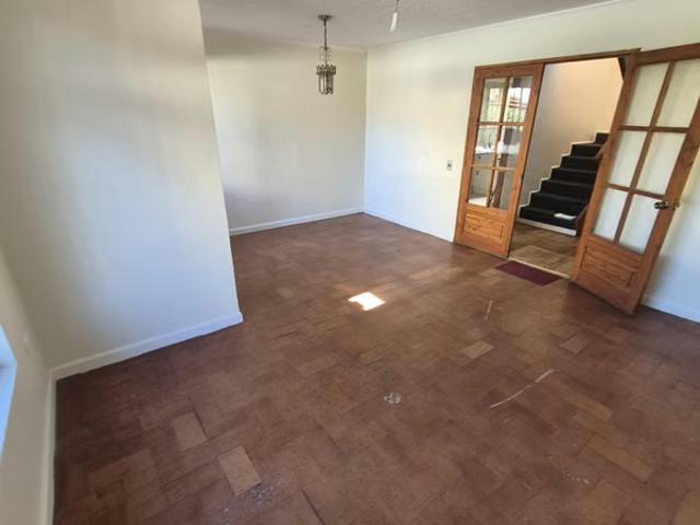 Venta de amplia casa en Huertos familiares dentro de condominio 4D/3B/3E | 4 Dormitorios por 5386.00 en San Pedro de la Paz