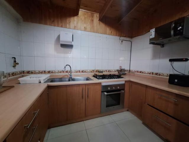 Venta de amplia casa en maipu 1755 | dormitorios por 140000. 00 en Maipú