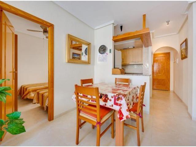 Venta de Apartamento 2 dormitorios zona Habaneras,piscina comunitaria en Torrevieja
