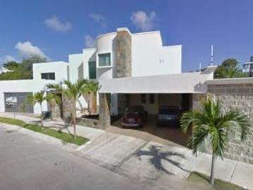 VENTA DE BELL?SIMA RESIDENCIA UBICADA EN OSTENTOSA