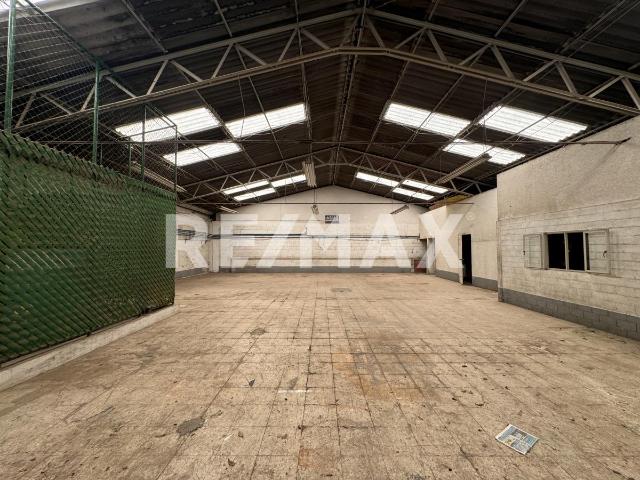 Venta de Bodega con locales comerciales en San Juan de Aragón, GAM