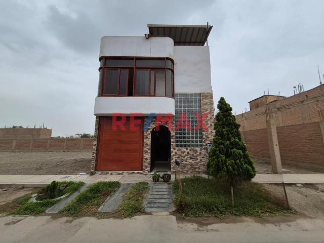 Venta De Cada En Urb San Antonio Carabayllo