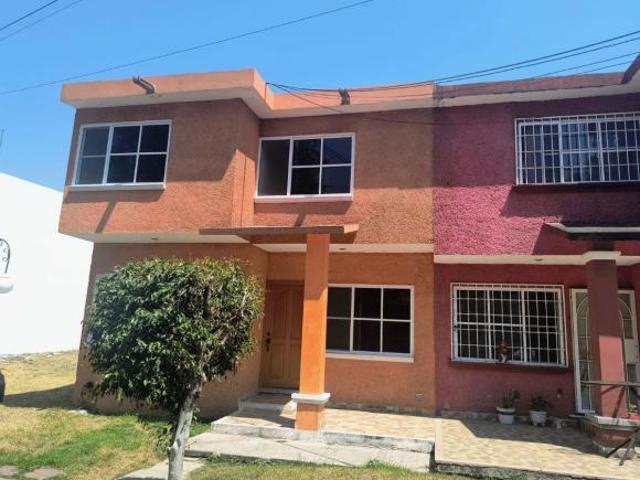VENTA DE CASA MUY CENTRICA EN CUAUTLA