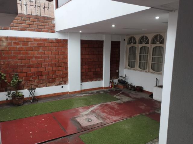 Venta De Casa Mas Departamento En Chorrillos Condominio Las Palmeras