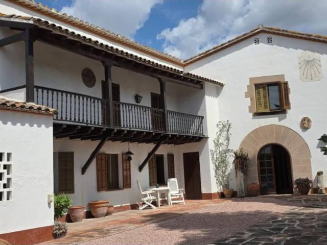 Venta de casa masía en Les Franqueses del Vallès
