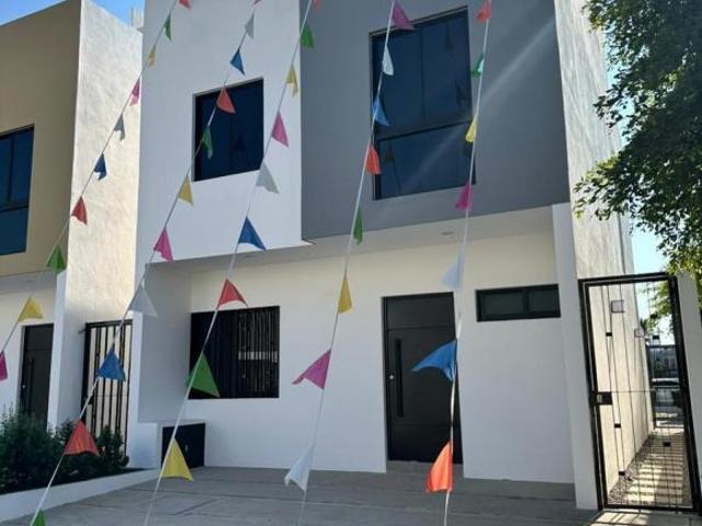 VENTA DE CASA MODELO VENTURA