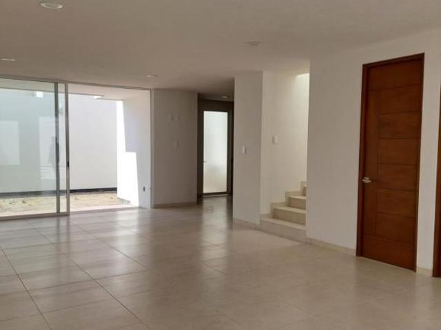 VENTA DE CASA NUEVA MODELO ALCATRAZ DENTRO DE PRIVADA EN METEPEC
