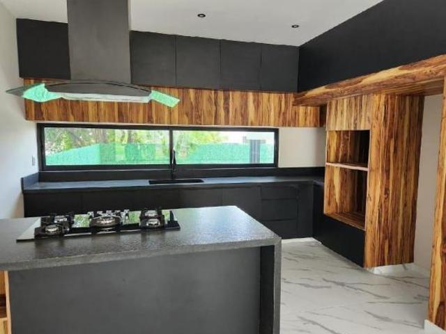 VENTA DE CASA NUEVA EN CALLE COMPOSITORES, ANALCO, CUERNAVACA
