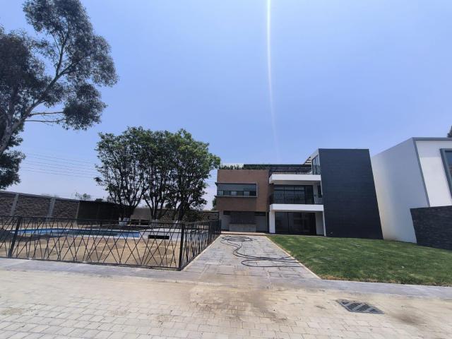 Venta de casa NUEVA EN FRACCIONAMIENTO residencial Parque Real Puebla