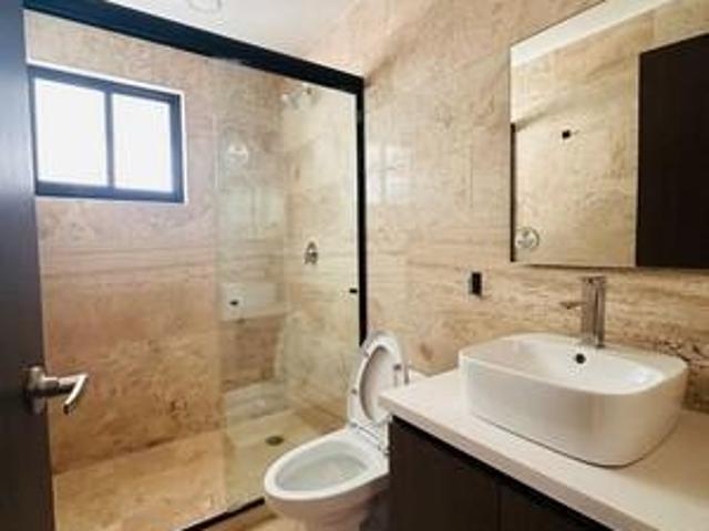 Venta de casa NUEVA EN FRACCIONAMIENTO residencial Parque Real Puebla