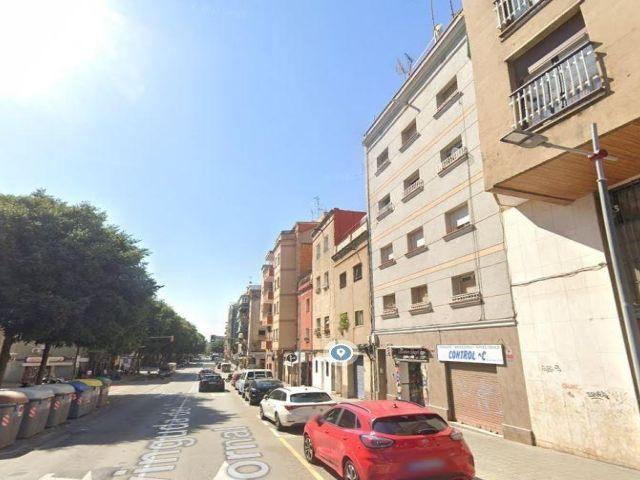 VENTA DE CASA OKUPADA EN HOSPITALET DEL LLOBREGAT BARCELONA