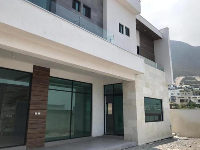 Venta de Casa a Estrenar en Valle Poniente