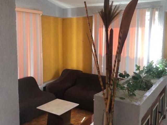 VENTA DE CASA A PRECIO DE OPORTUNIDAD ! 4