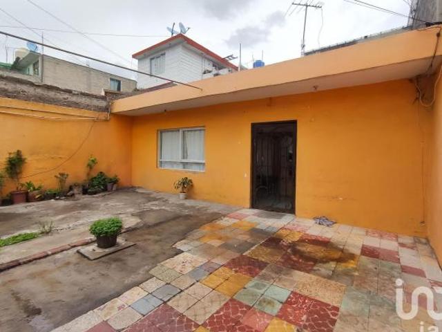 VENTA DE CASA A PRECIO DE TERRENO EN ZONA ESCOLAR, GAM