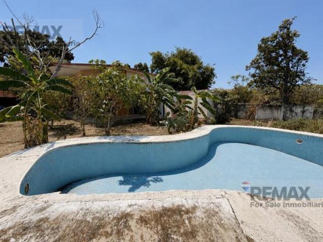 Venta de casa a remodelar en El Centro de Oaxtepec, Morelos…Clave 6278