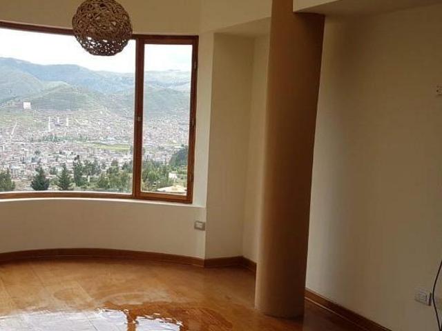 Venta de casa a.T 1,246.74 m2, en cusco