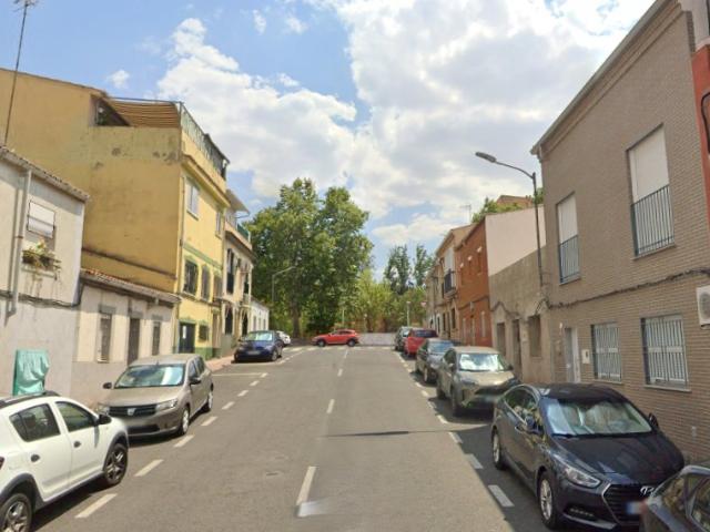Venta de Casa Adosada en Calle PARAGUAY Nº 43 Cáceres Cáceres ALQUILADO