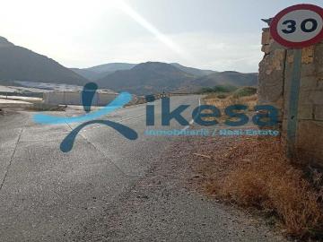 VENTA DE CASA ADOSADA EN EL EJIDO ALMERÍA