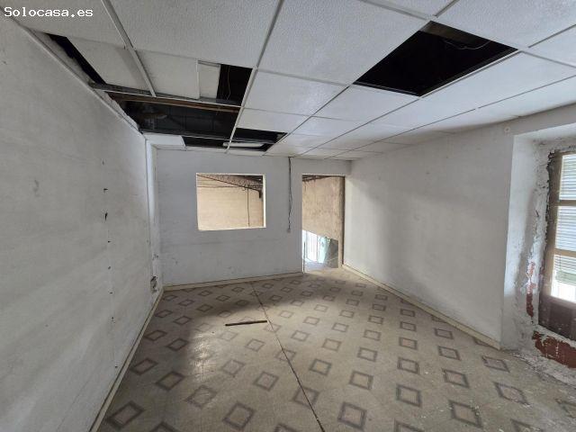 Venta de Casa adosada + Nave en Chimeneas, Granada