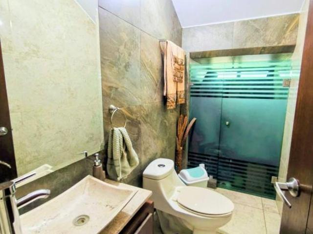 Venta de casa al NORTE en Rinconada Cuauhtémoc