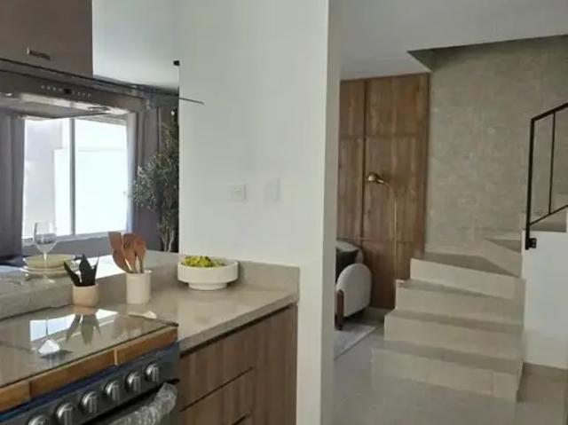 VENTA DE CASA AL PONIENTE DE SALTILLO