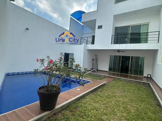 Venta de casa amplia, Centropolis Villahermosa