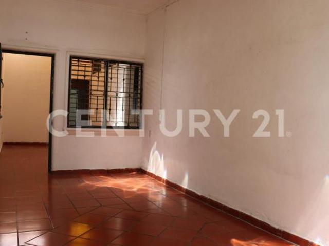 VENTA DE CASA UNA PLANTA EN EXCELENTE UBICACION