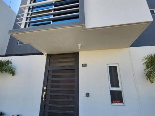 Venta de Casa Amueblada y Equipada Coto con Alberca Seguridad 24/7 Bahia de Banderas 4