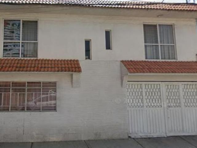 VENTA DE CASA CALLE MOGUER NUMERO 94 COLONIA CERRO DE LA ESTRELLA IZTAPALAPA CDMX
