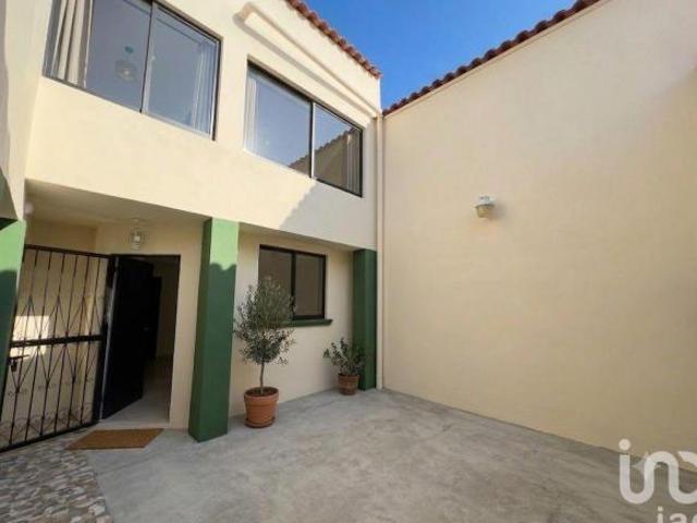 Venta de Casa Cerrada Jovel 16 fetse 2000