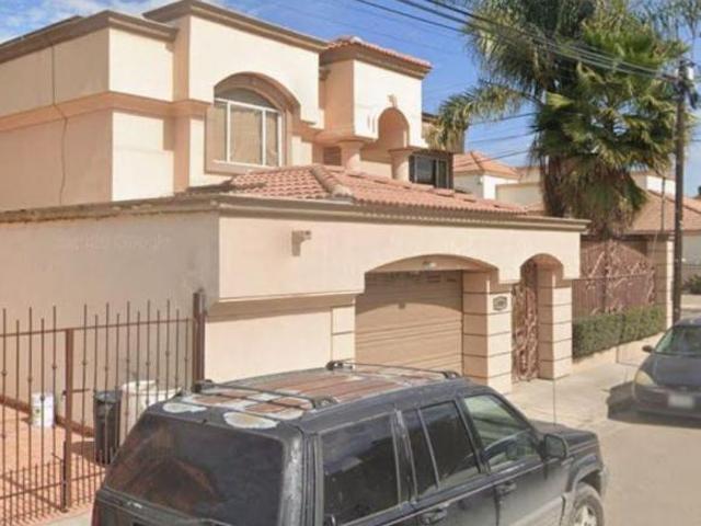 VENTA DE CASA COL. OTAY CONSTITUYENTES, TIJUANA. B.C. LMB