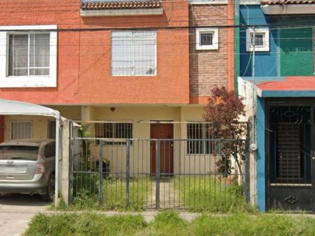 VENTA DE CASA COLONIA SANTA CRUZ DEL VALLE JALISCO
