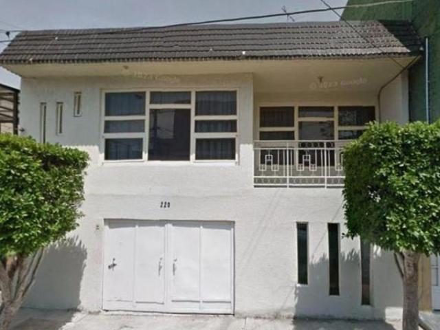 VENTA DE CASA COMO REMATE HIPOTECARIO EN NEZAHUALCOYOTL, EDO.MEX