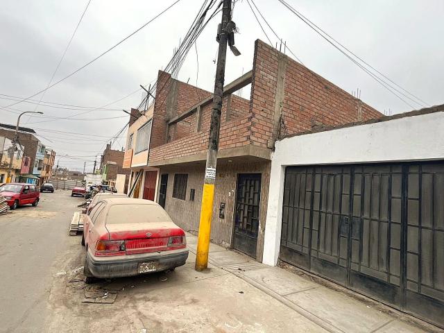 VENTA DE CASA COMO TERRENO EN COMAS