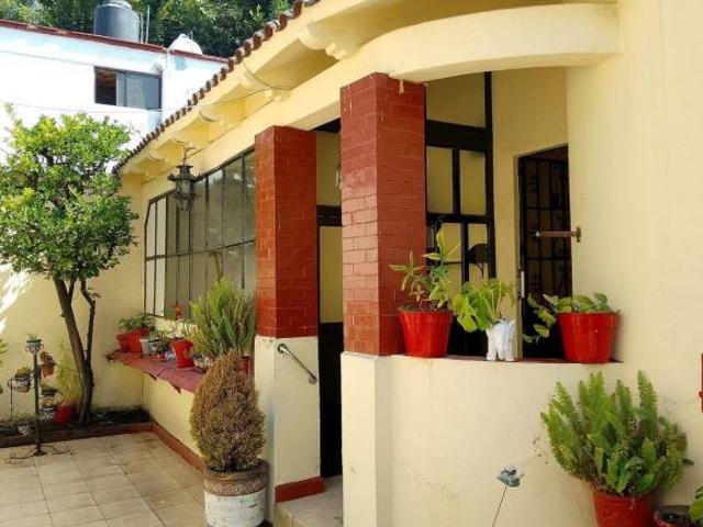 Venta de casa como terreno o para remodelar