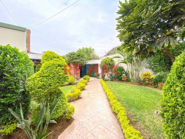Venta De Casa Comercial En La Molina