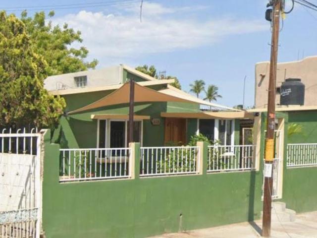 VENTA DE CASA CON TERRENO DE 900M EN LA PAZ BAJA CALIFORNIA SUR A PRECIO DE REMATE!